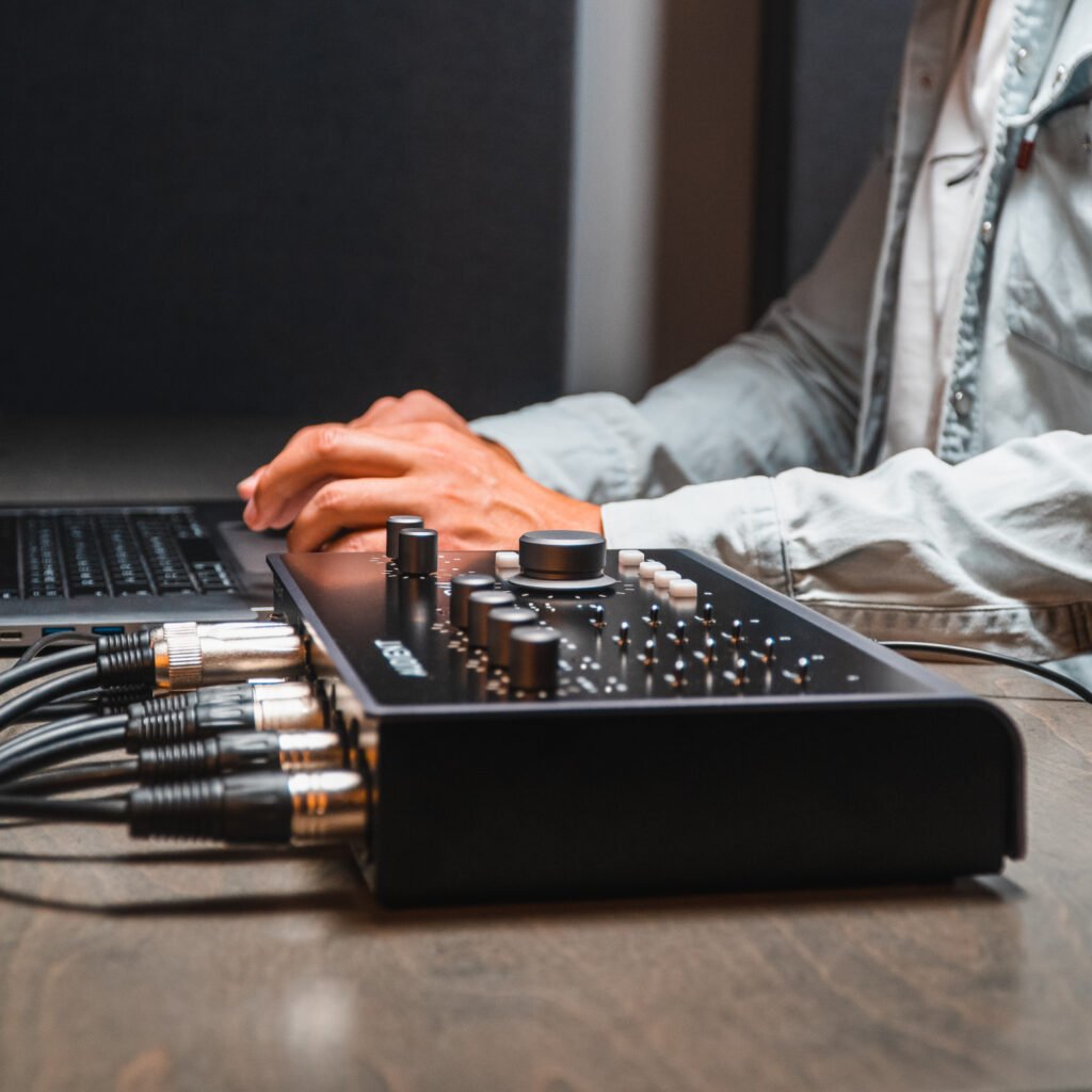 iD44-MKII-Product-7-SQ